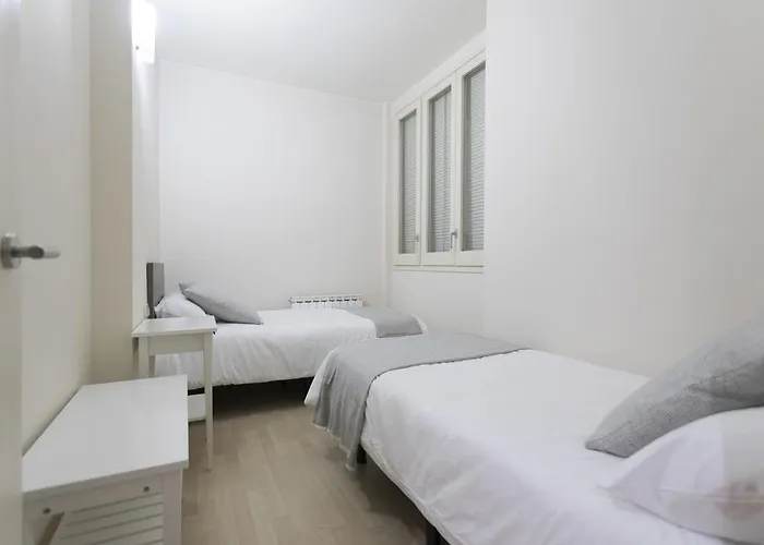 Bravissimo Cort Reial-2a * Girona